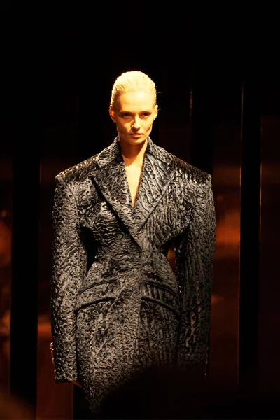 Look 52